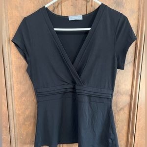 JACQUI-E SHORT SLEEVE LOW CUT STRETCH SHIRT